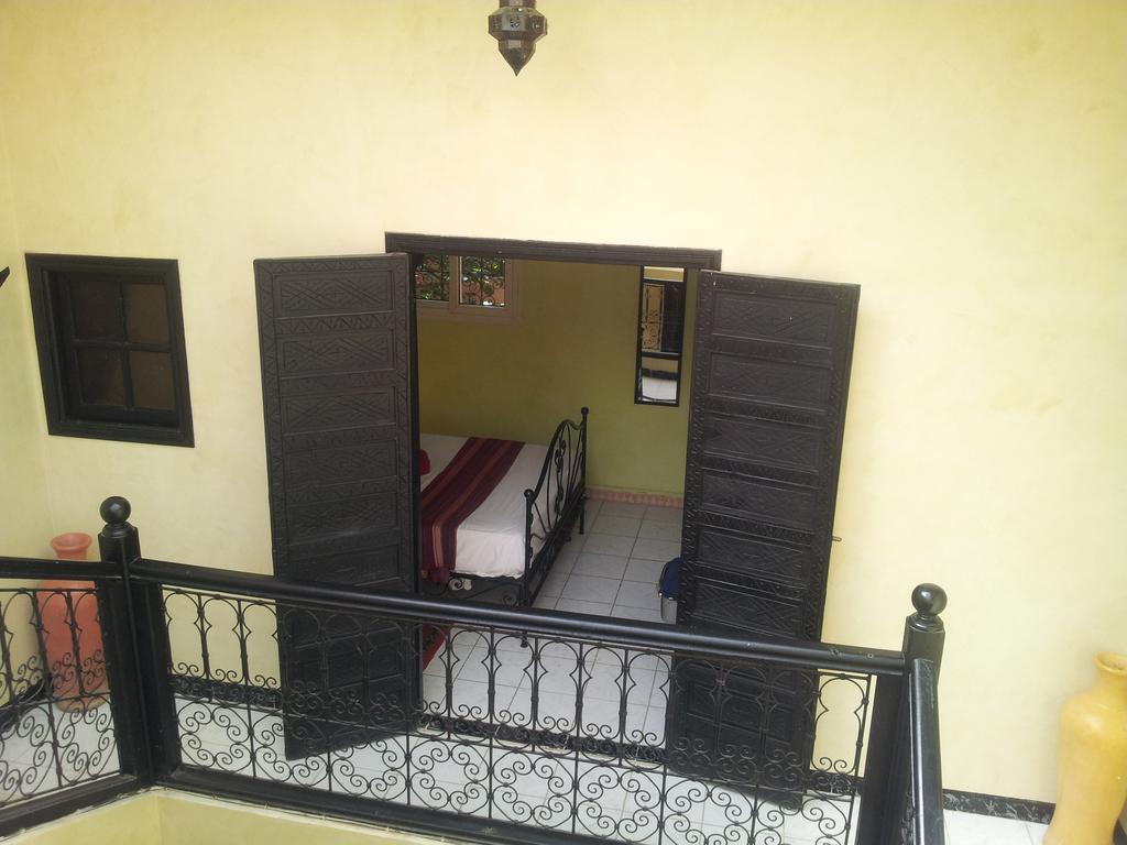 Riad Les Portes De La Medina Marrakesh Habitación foto